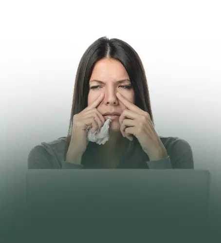 women suffering from Acute sinusitis